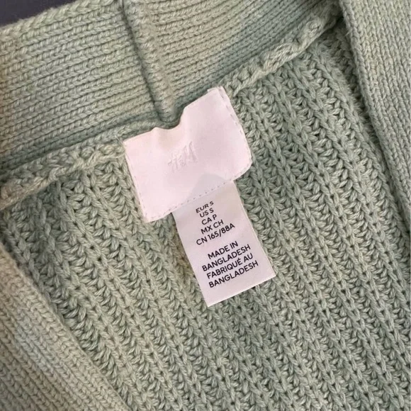 Green H&M Women's Sweater - Picture 2 of 2